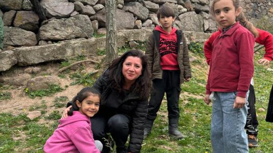 Fidanlarımızı Toprakla Buluşturuyoruz